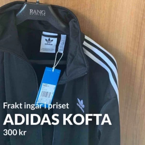  - En oversized adidas tröja! Priset kan diskuteras och köparen står för frakt ☺️