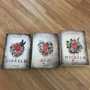  - Alla böcker i triologin