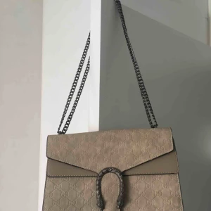  - Använd 1 gång. Frakt ingår i priset.