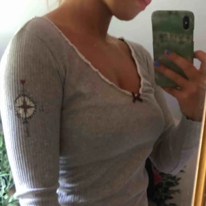  - Odd molly tröja, sparsamt använd.