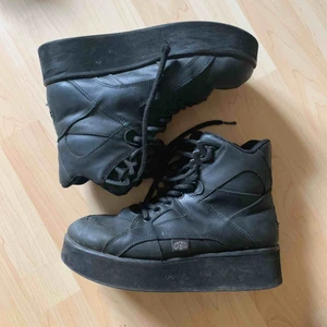  - Pris kan diskuteras. Häftiga Buffalo’s