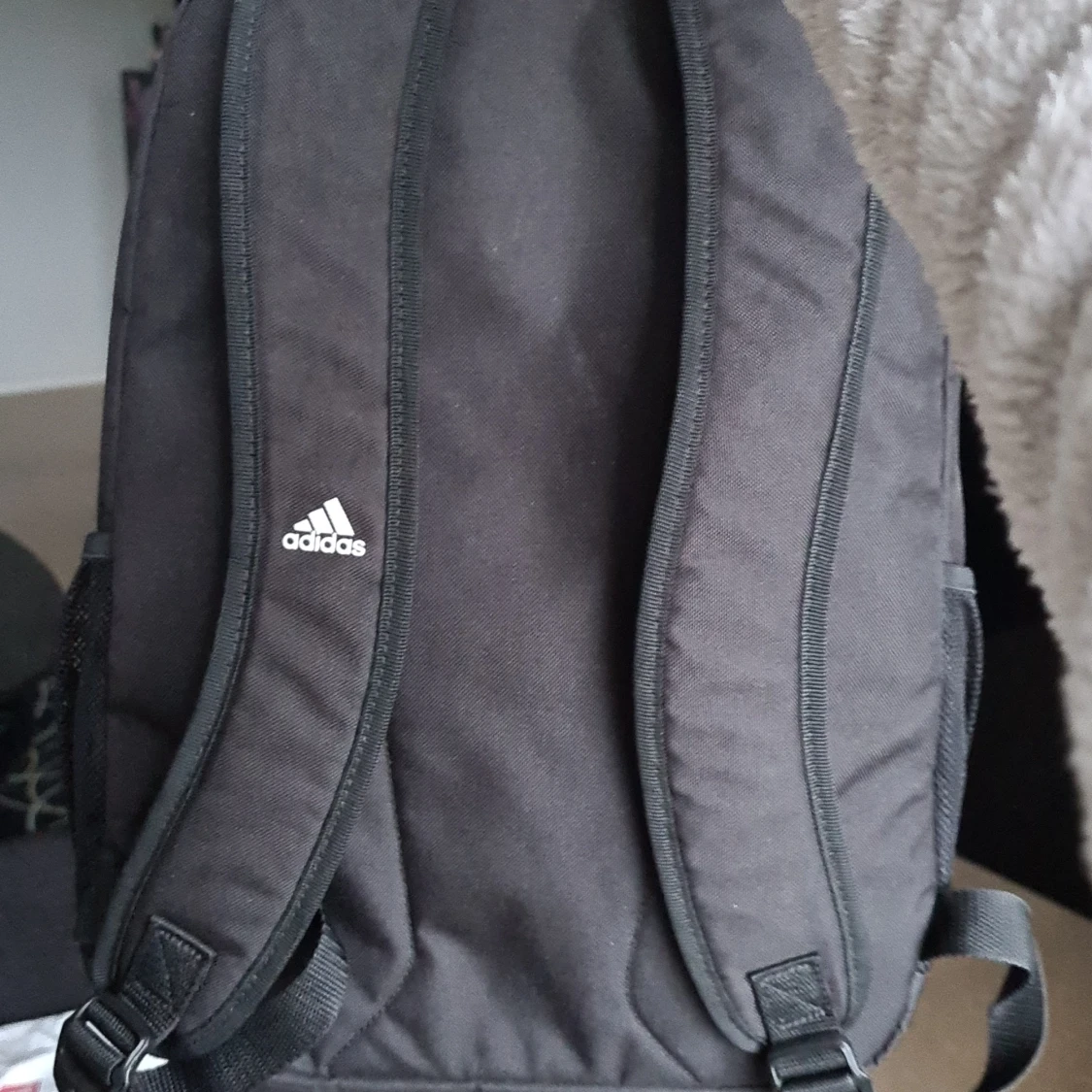 Adidas ryggsäck - 90