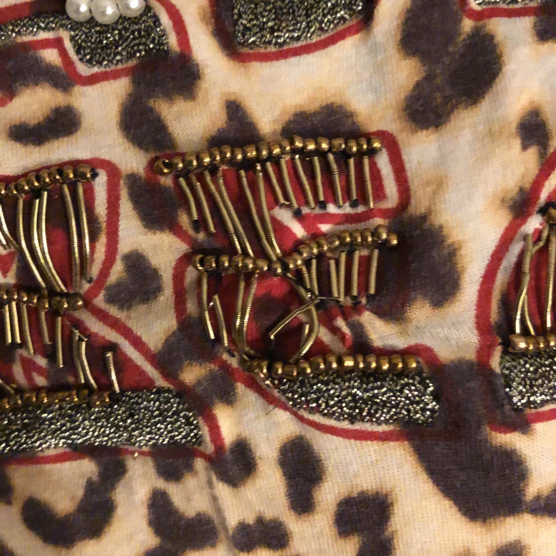 Leopard tröja från guess  - 91