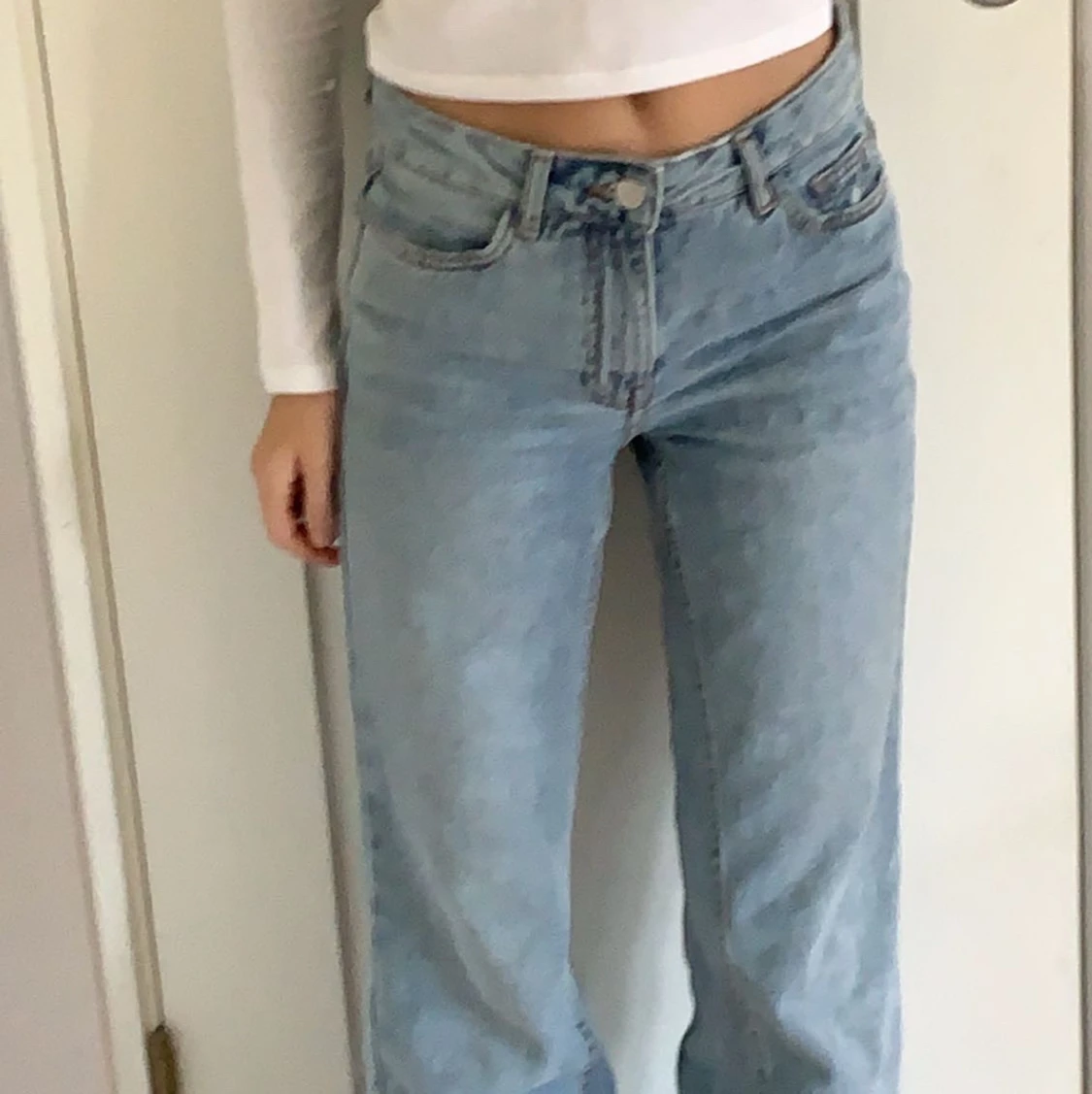 Utsvängda Mango jeans