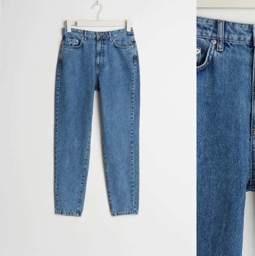 Snygga jeans från gina tricot i bra skick 💘 säljer för att de är för stora och för korta för mig som är 180 cm💫 skriv om du vill ha flera bilder eller har några frågor. Frakt tillkommer. Jeans & Byxor.