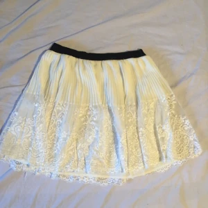  - Jättesöt midjekjol! :)