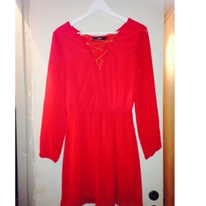  - Klänning från BikBok aldrig använts! 