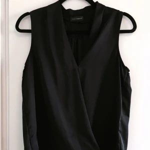  - Blus från KappAhl i storlek 36/38 
Använd endast en gång 