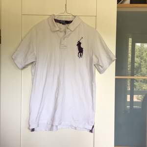 T shirt från Ralph Lauren i storlek L