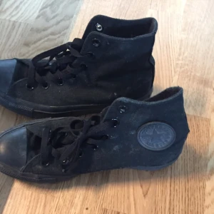  - Converse, good condition 