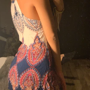 Klänning  - Snygg utländsk klänning 