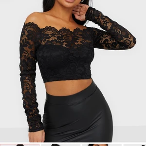 Topp - Jätte fin off shulder topp från nelly bara använd en gång under skolavslutningen säljer nu 💕💕💕