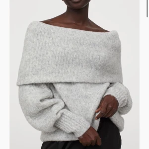 Stickad off shoulder tröja  - Stickad off shoulder tröja från hm. Fint skick! 