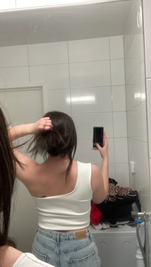 Festtopp - Vit festtopp från Gina tricot🤍 aldrig använd