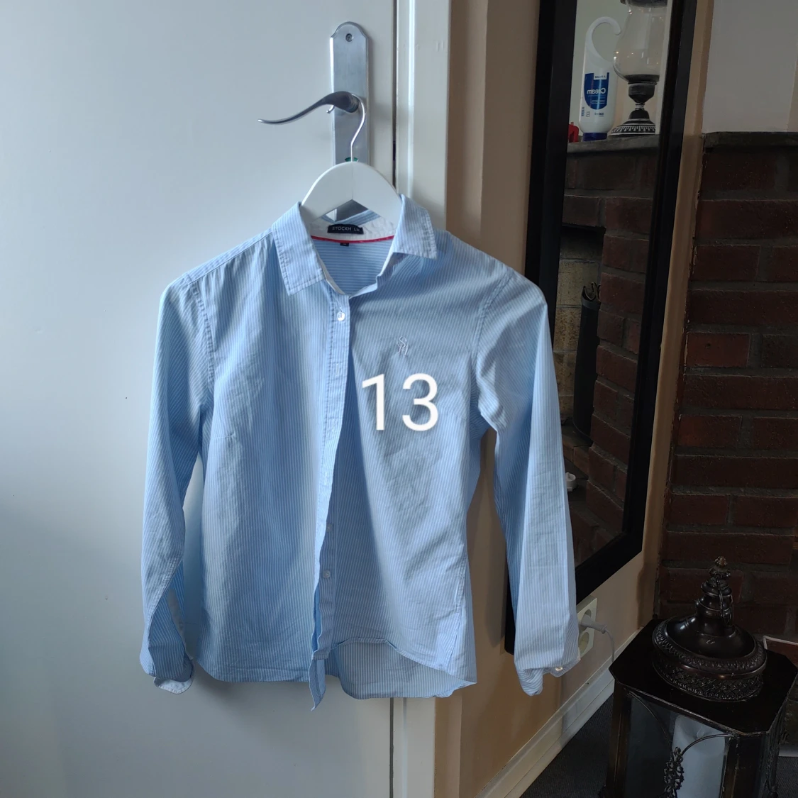 Märkeskläder i bra skick