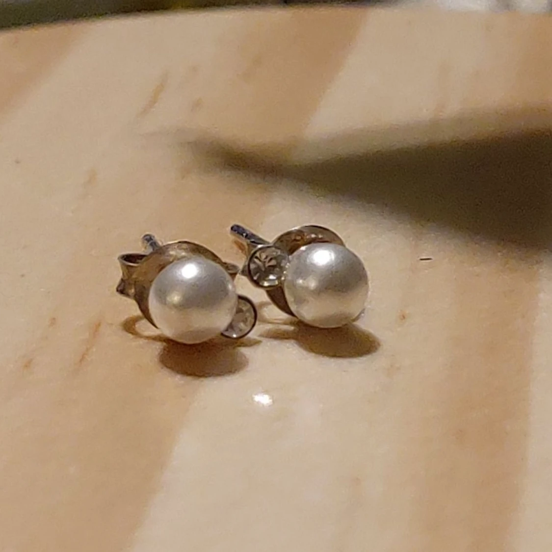 Tre väldigt fina örhängen - 90