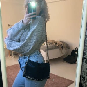 Stella McCartney väska - Väska från Stella McCartney som bara är använd några gånger💕