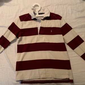 Pike Ralph Lauren - I fint begagnat skick. Storlek M 