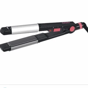 Babyliss platt/locktång. Denna har jag inte fått användning för då jag har en annan. Den är inte använd en enda gång då jag fick den i julklapp.  - Hört väldigt bra om denna, av vänner som har samma. 
