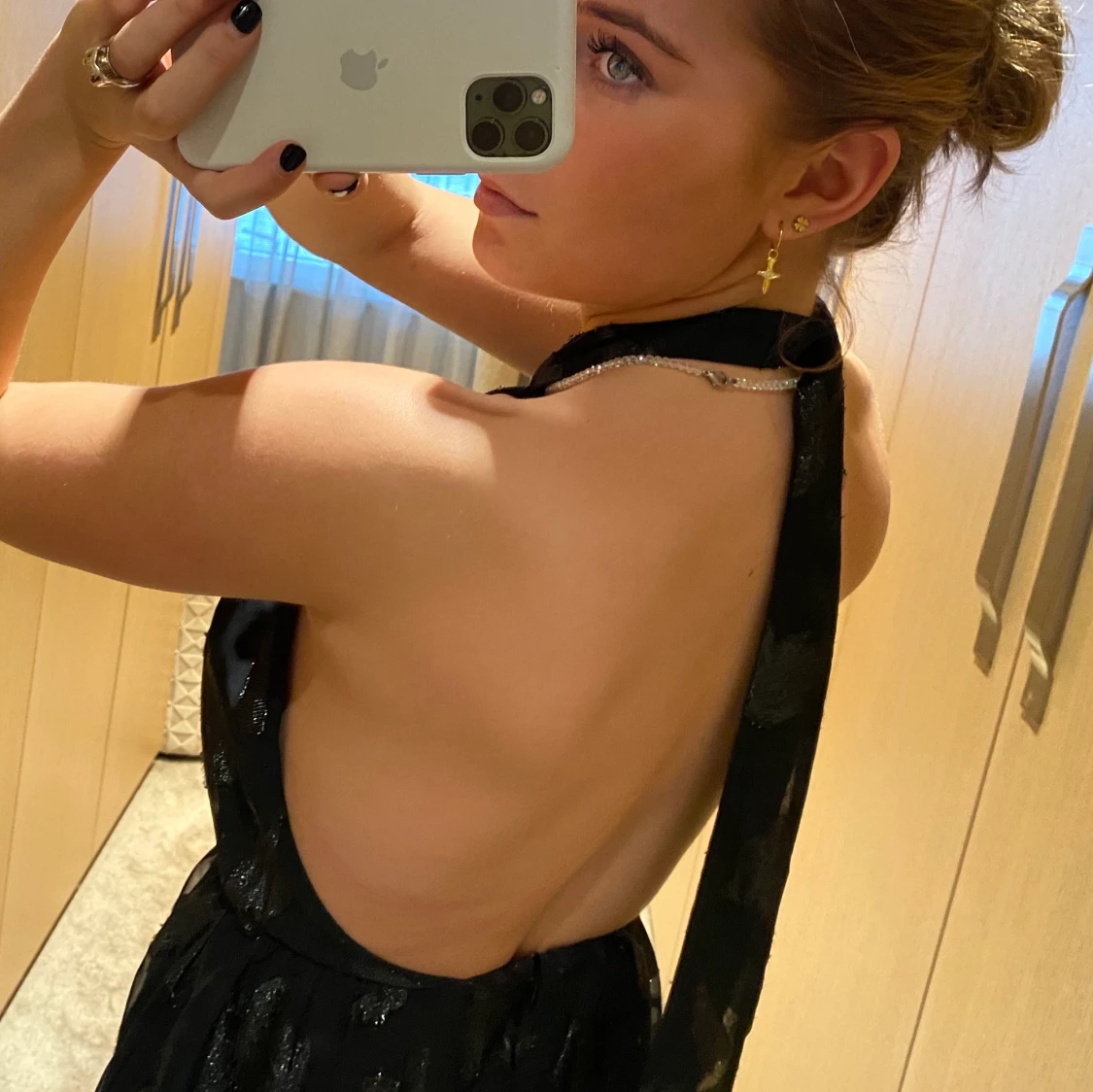 Svart halterneck klänning - 91