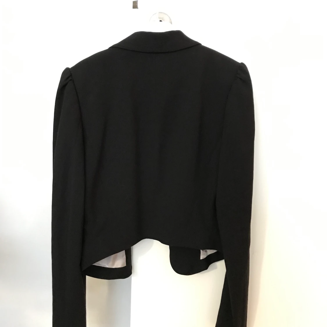 H&M kavaj kort svart styling  - 90