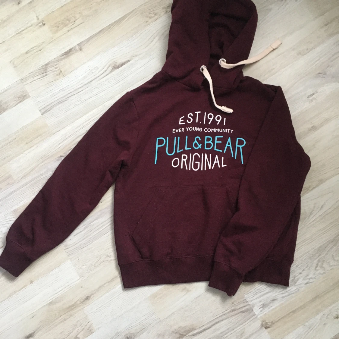 Hoodie från pull and bear