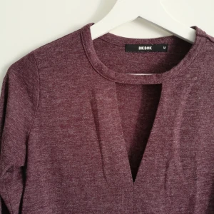  - Långärmad topp från BikBok! I priset ingår frakt 🌻