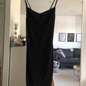 ”Little black dress”. Använd en gång och är i princip som ny. Från madlady