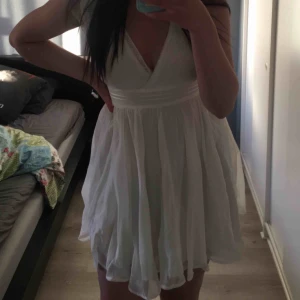  - Superfin klänning från nelly