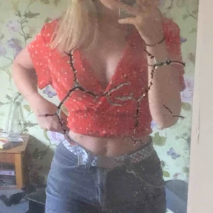  - Fin blommig blus! Använd typ 2 gånger