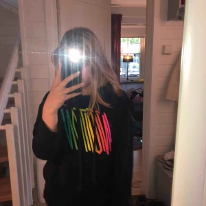  - Från zara, fraktas eller mötas upp i Sthlm (betalar ej för frakt)