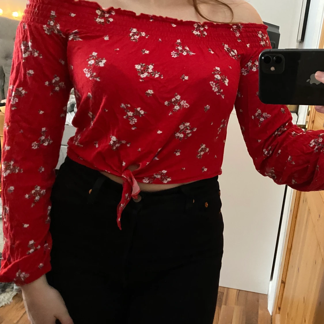 Söt Offshoulder tröja