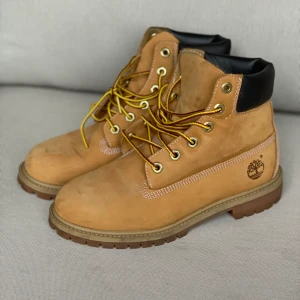 Timberlands strl 37,5 - Klassiska timberlands som aldrig går ur mode