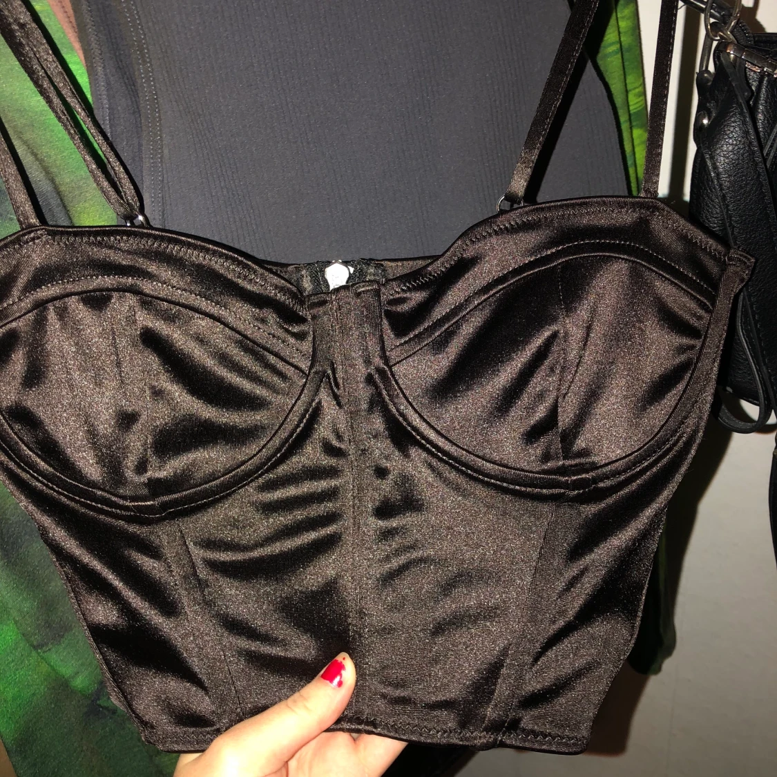 Brun korsettopp - 91