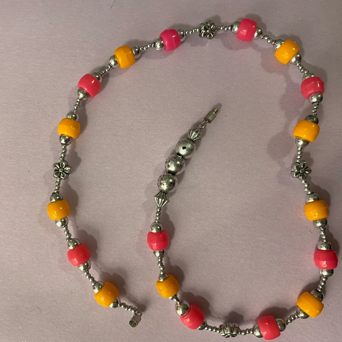 Färgglatt halsband - 91