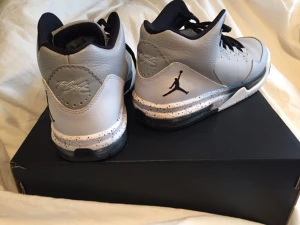  - Nike jordans till salu. Använda ett fåtal gånger! 