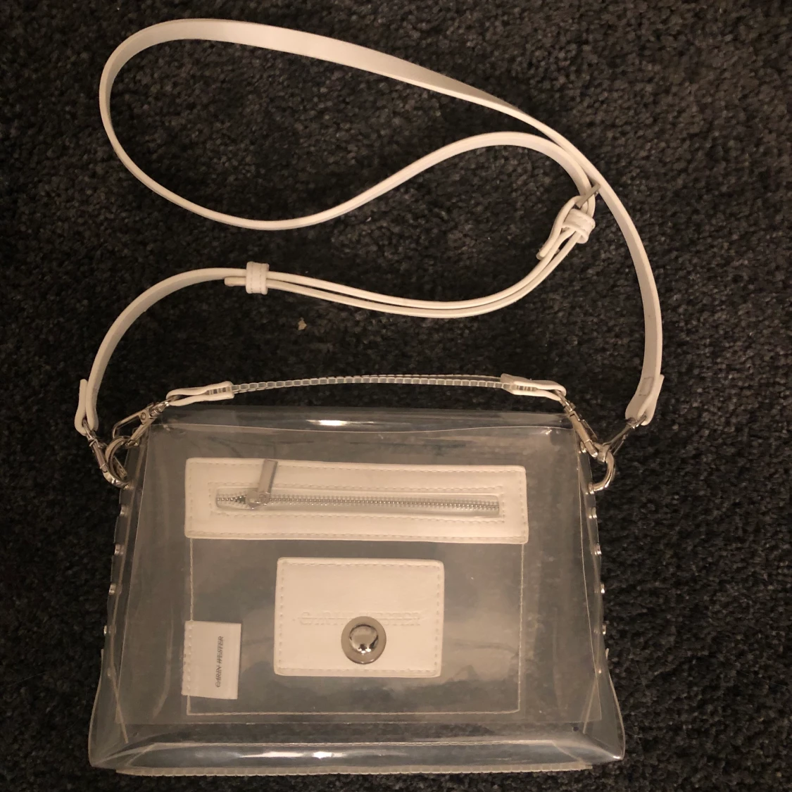 Genomskinlig väska 