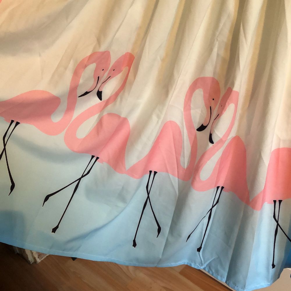 Flamingo kjol stl S/M | Plick Second Hand