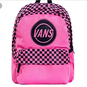 Intressekoll på min rosa vans ryggsäck är i bra skick/skicka för fler bilder och om du är intresserad  säljer om jag får ett bra pris:)  