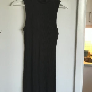Klänning  - Storlek 36. Nyskick 