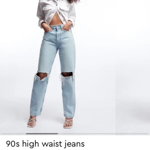 90s High waist jeans  - Fick hem dessa men de var för små för mig. Helt oanvända. Buda från 550kr 
