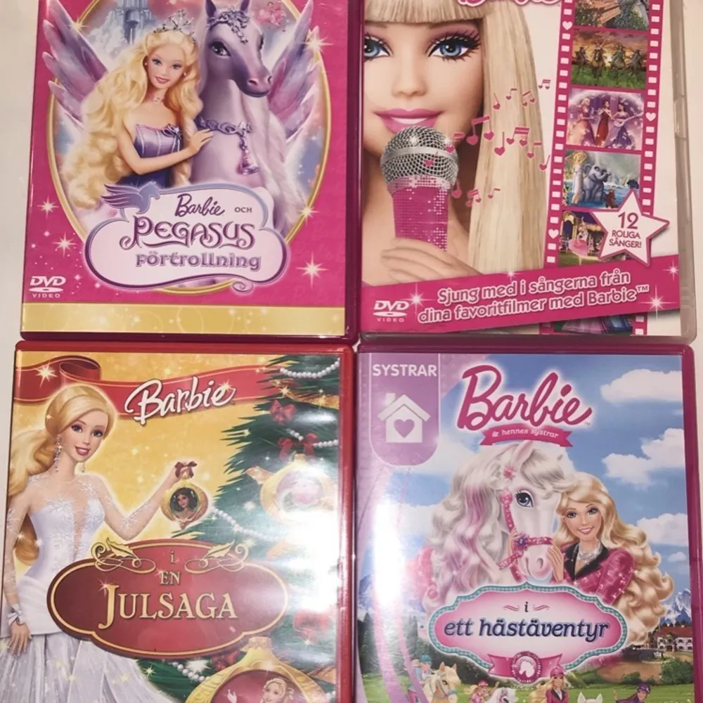 Barbie filmer 1: 40 + 11kr frakt all: 130 + frakt 63kr Barbie och Pegasus förtrollning, Sjung med Barbie, Barbie och hennes systrar i ett hästäbentyr, Barbie i en julsaga #filmer . Övrigt.