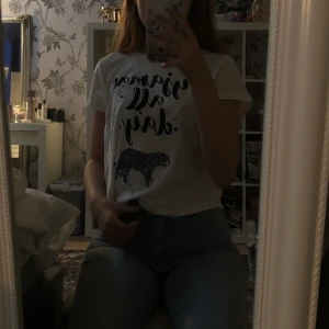 Pyjamas tröja - Jättefin pyjamas tröja från bikbok, använt denna väldigt lite så bra skick! (Superskön)