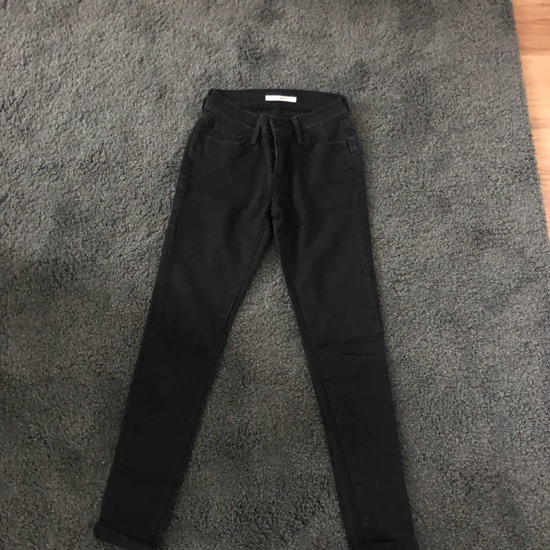 Svarta Levis jeans  - 90