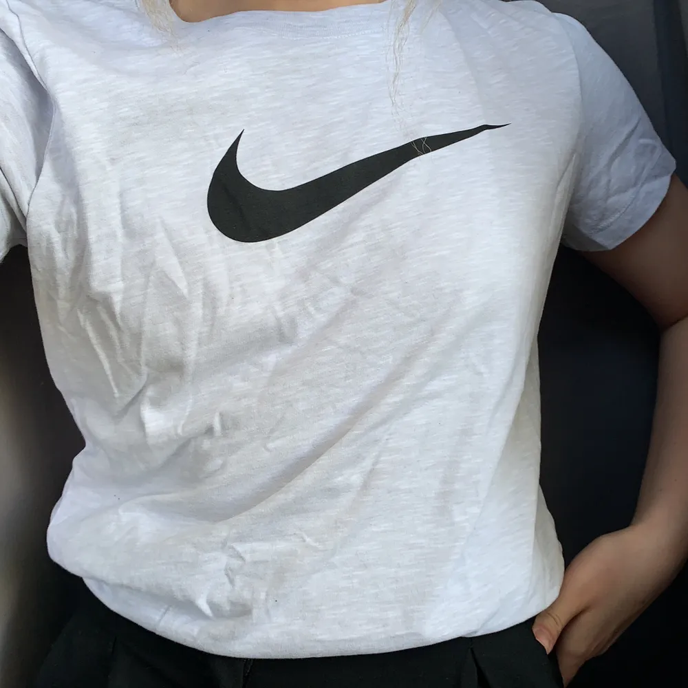 Nike T-shirt, fint skick! . T-shirts.