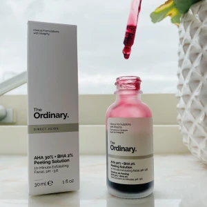 Blodmask från The Ordinary - Säljer en av mina tre oanvända blodmasker. Säljer av skälet att jag beställde för många. Masken är as bra personligen och efteråt tycker att huden känns så mycket lenare. Man får som sagt mycket för pengarna, ofta slutsåld i butiker. Buda från 99kr!! ✨🤍