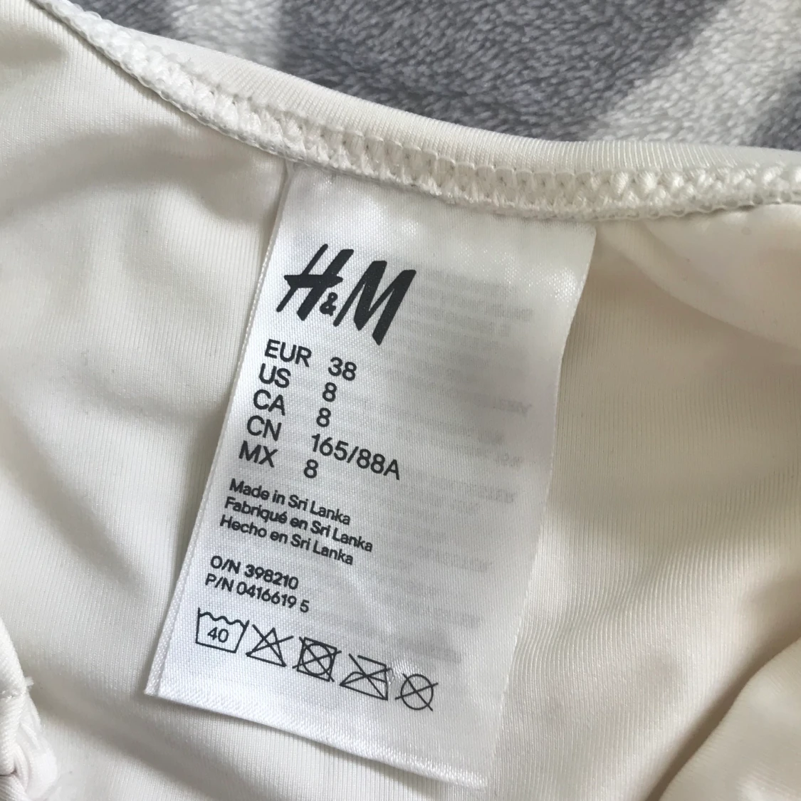 Oanvänd snygg baddräkt - 90