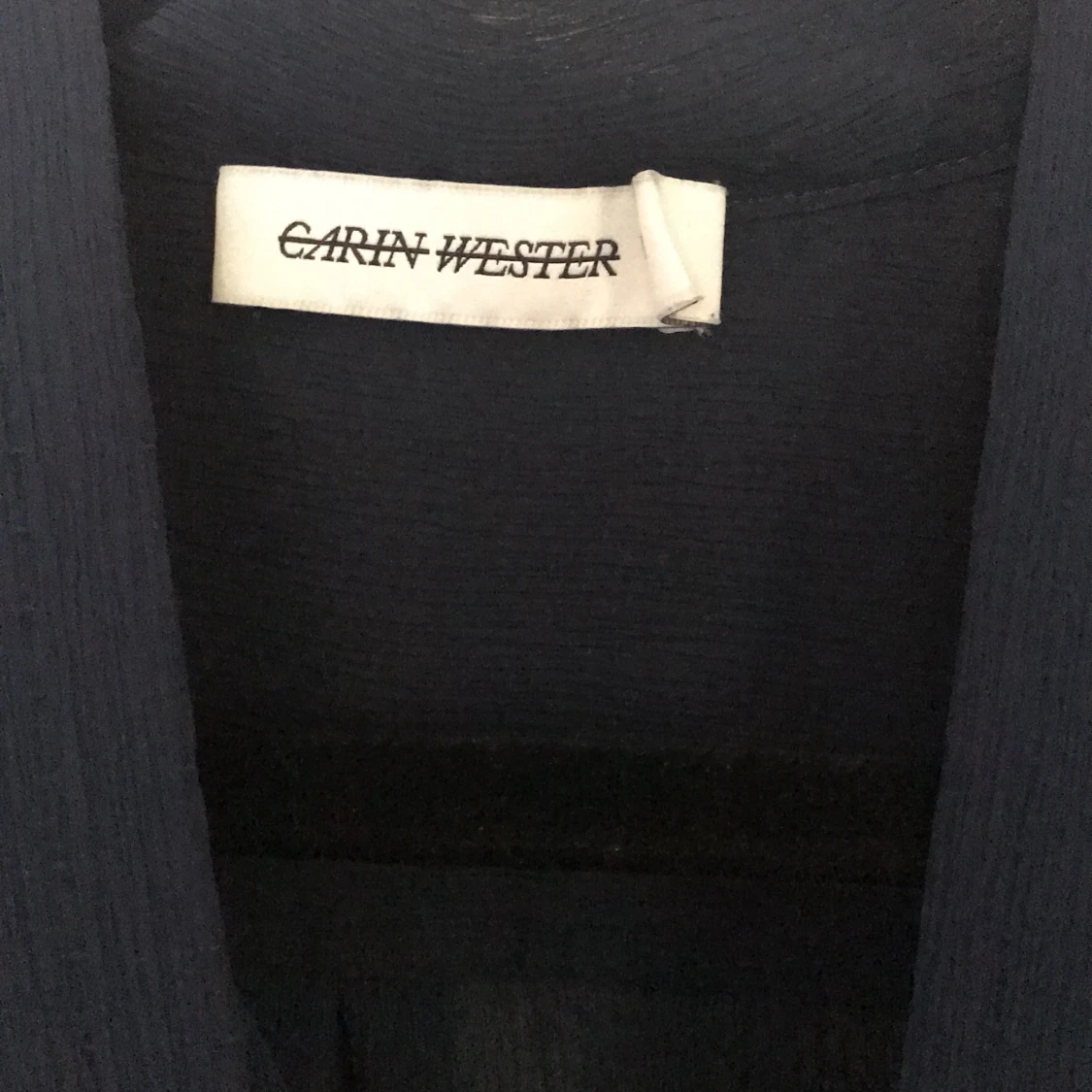 Marinblå blus storlek 40 - 91