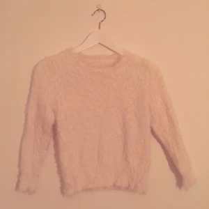  - Furry knit wear