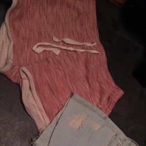  - Fina shorts båda för 180 
Ett par för 100